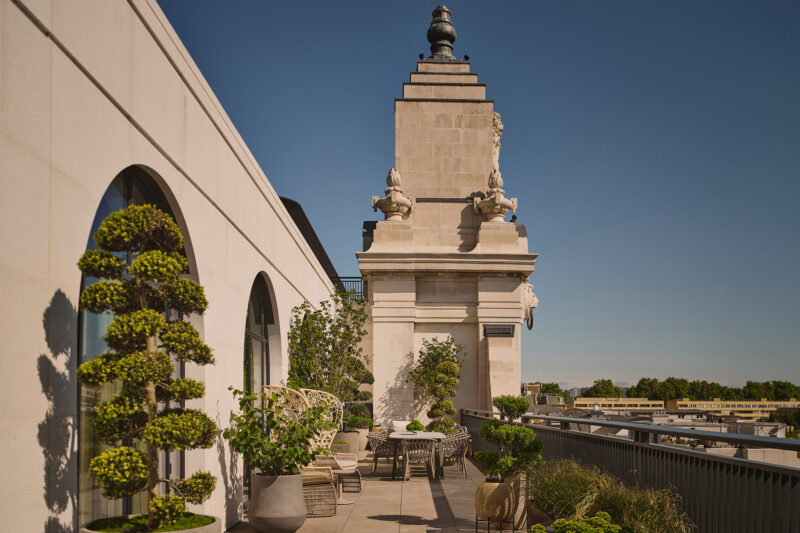 The Whiteley dévoile une résidence unique au sein de sa tour horloge historique