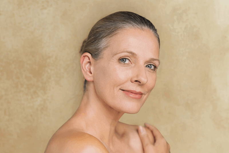 Les femmes qui ne ressentent plus le besoin de se maquiller en vieillissant ont généralement ces 7 traits