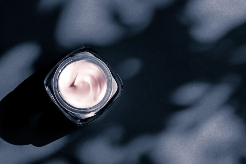 Crèmes de nuit nourrissantes pour une régénération intense