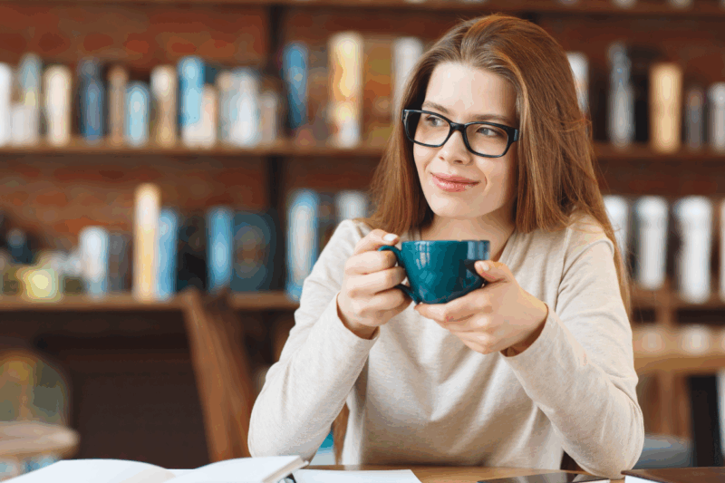 7 habitudes sous-estimées qui vous rendent en réalité plus intelligent que la plupart des gens